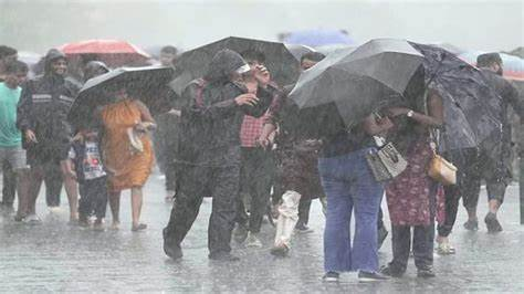 Monsoon, Yellow alert for heavy rainfall in Mumbai, heavy rainfall